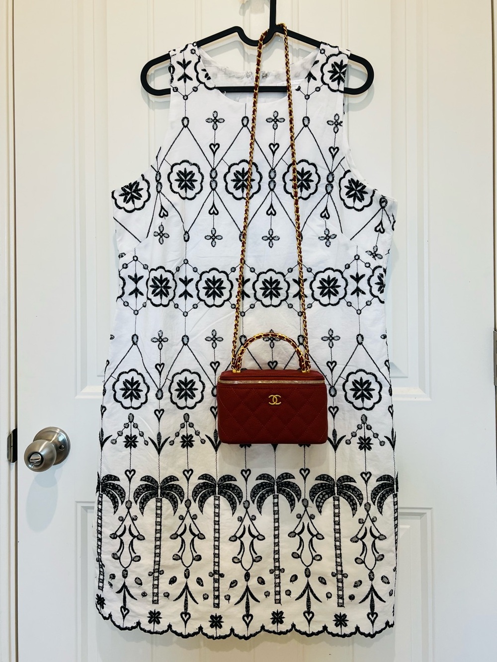 London Times 100% Cotton White with Black Embroidered Detail Midi Dress - Picture 5 of 8